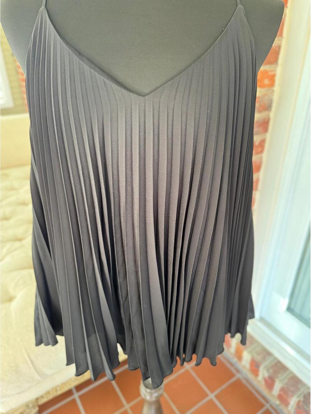River Island Chic Black Tank with Dazzling Embellishments – Size 3X (NWT)